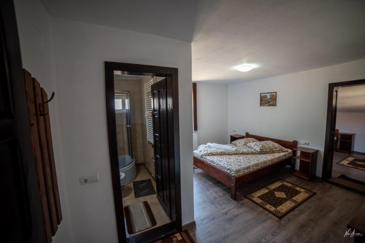 Cabana Georgiana Arieseni Bagian luar foto