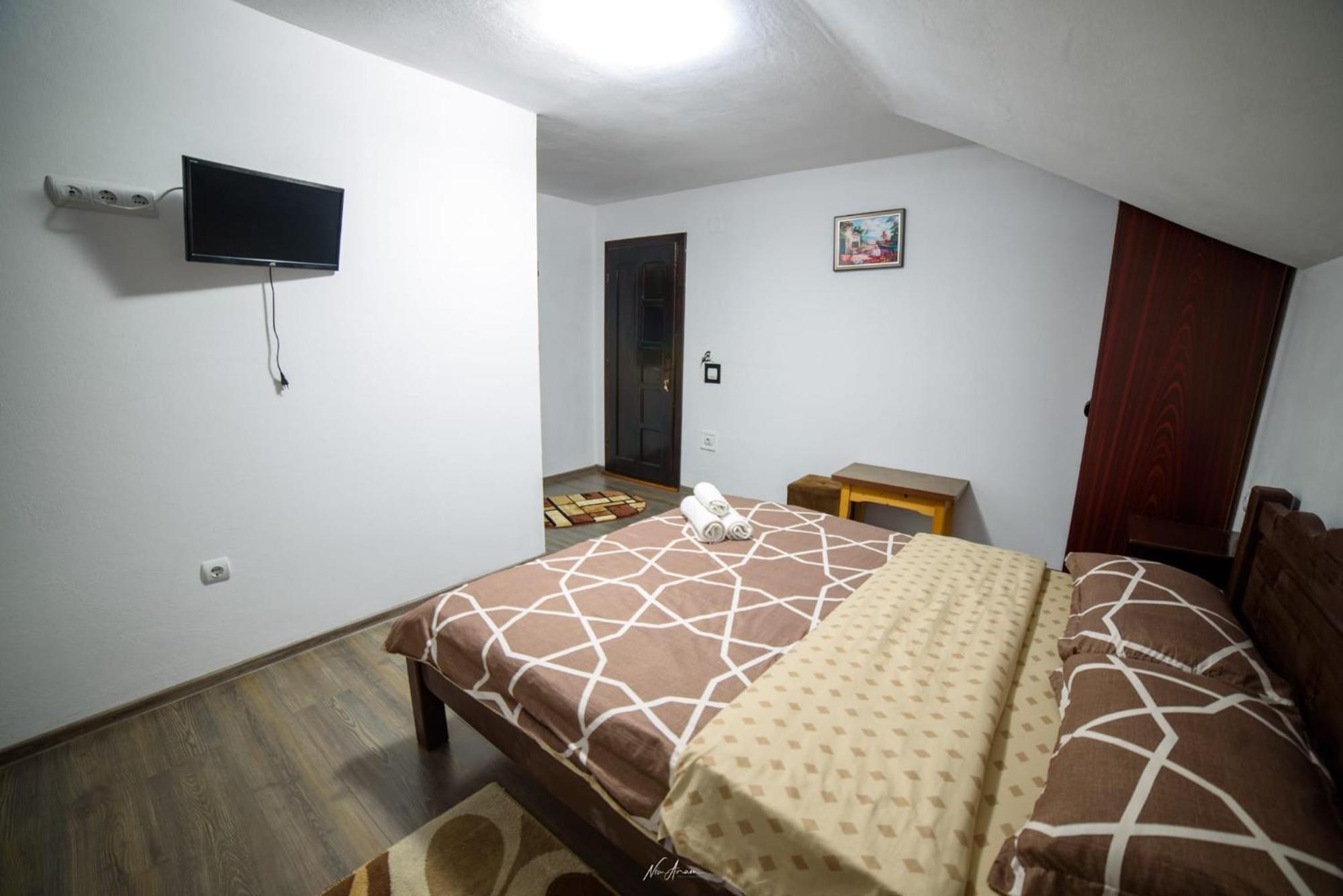 Cabana Georgiana Arieseni Bagian luar foto