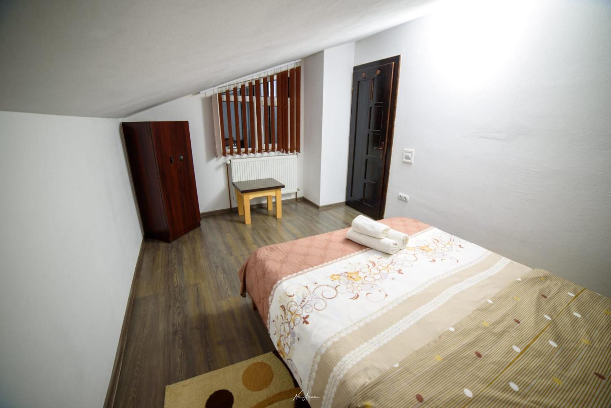 Cabana Georgiana Arieseni Bagian luar foto