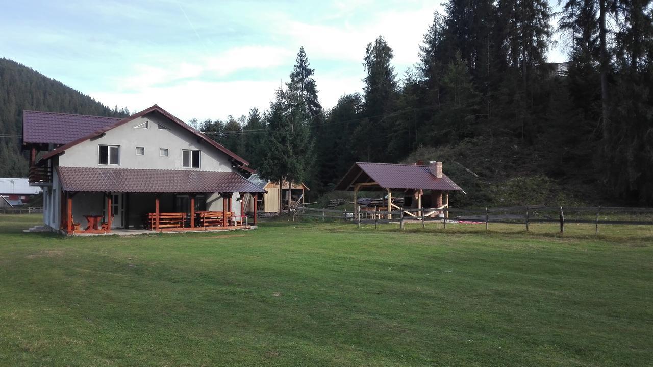 Cabana Georgiana Arieseni Bagian luar foto